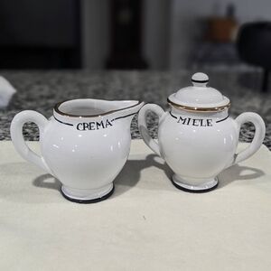 Elegant White Cream and Sugar Set